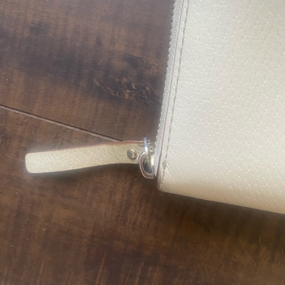 Kate Spade Cream Zip Travel Wallet - Picture 4 of 10